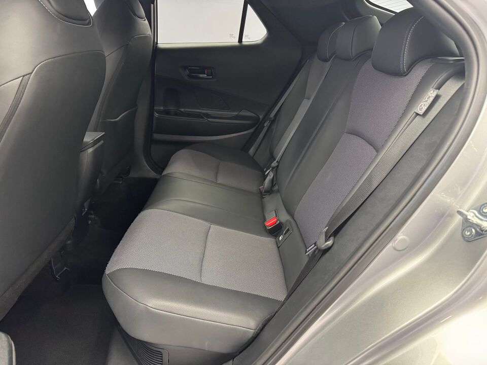 C-HR 2.0 HEV Style 4x4