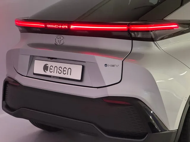 TOYOTA C-HR 2.0 HEV Style 4x4