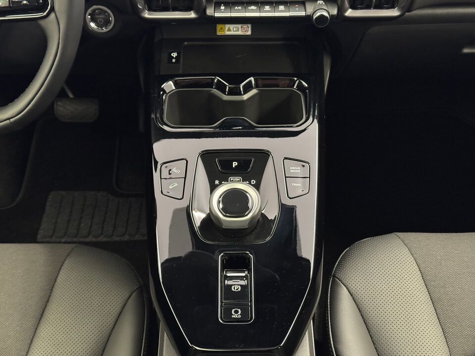 Urban Cruiser Premium AWD
