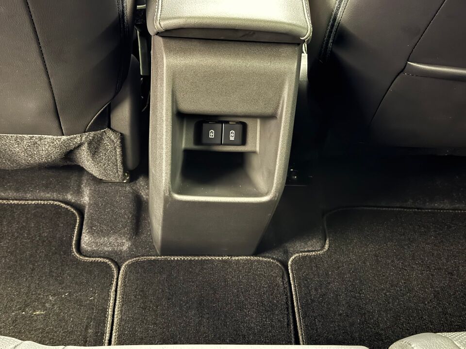 Urban Cruiser Premium AWD