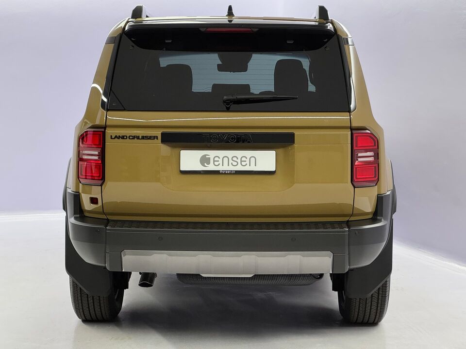 Land Cruiser 2.8 D 48V Invincible AWD