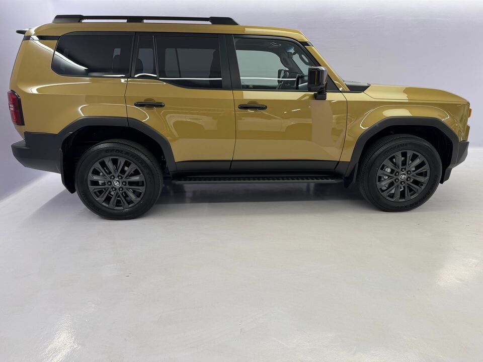 Land Cruiser 2.8 D 48V Invincible AWD