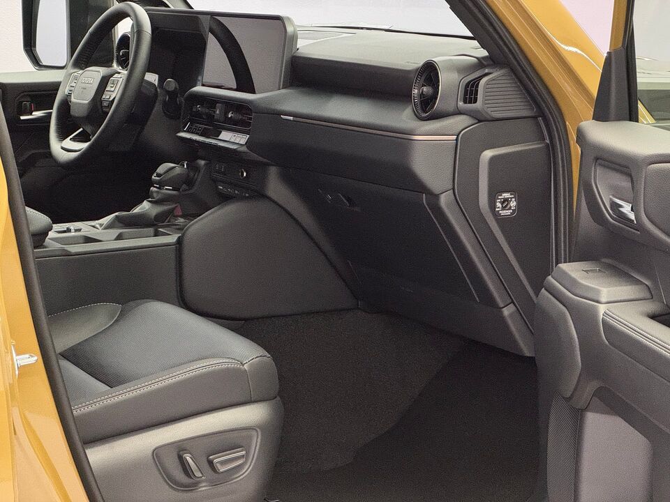 Land Cruiser 2.8 D 48V Invincible AWD