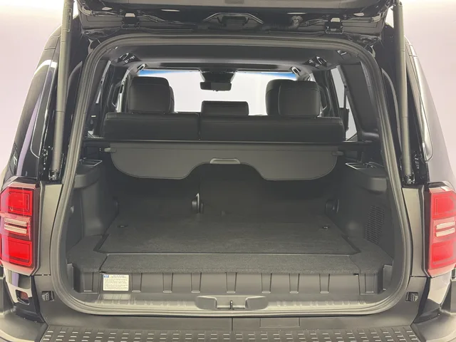 TOYOTA Land Cruiser 2.8 D 48V Invincible AWD