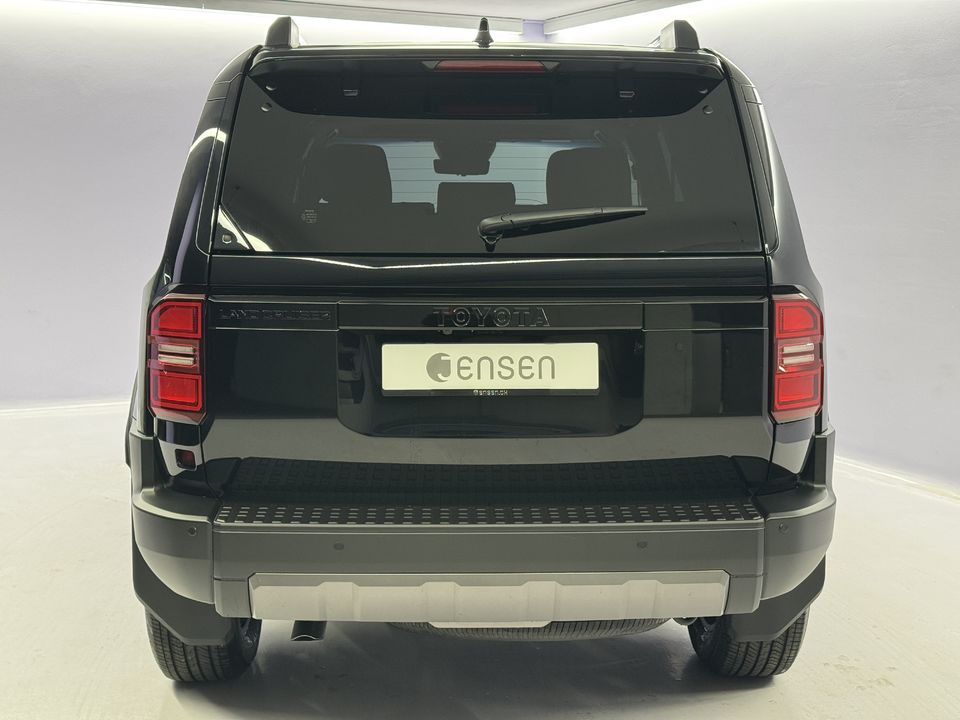Land Cruiser 2.8 D 48V Invincible AWD