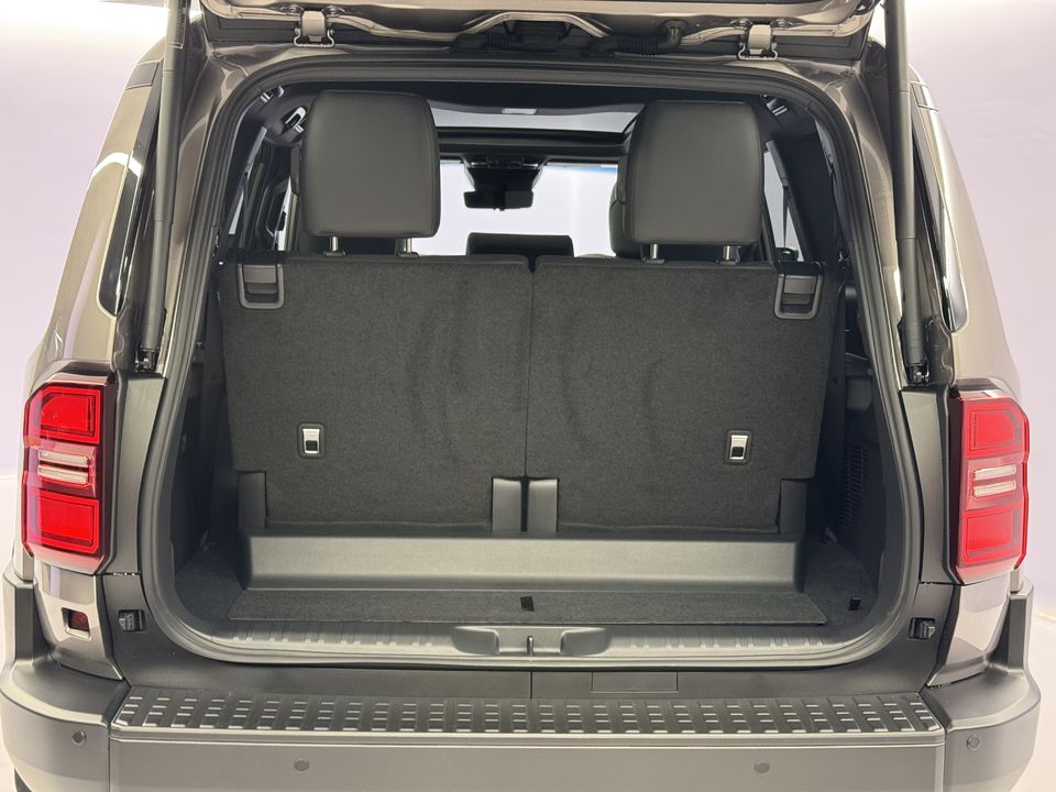 Land Cruiser 2.8 D 48V Invincible AWD