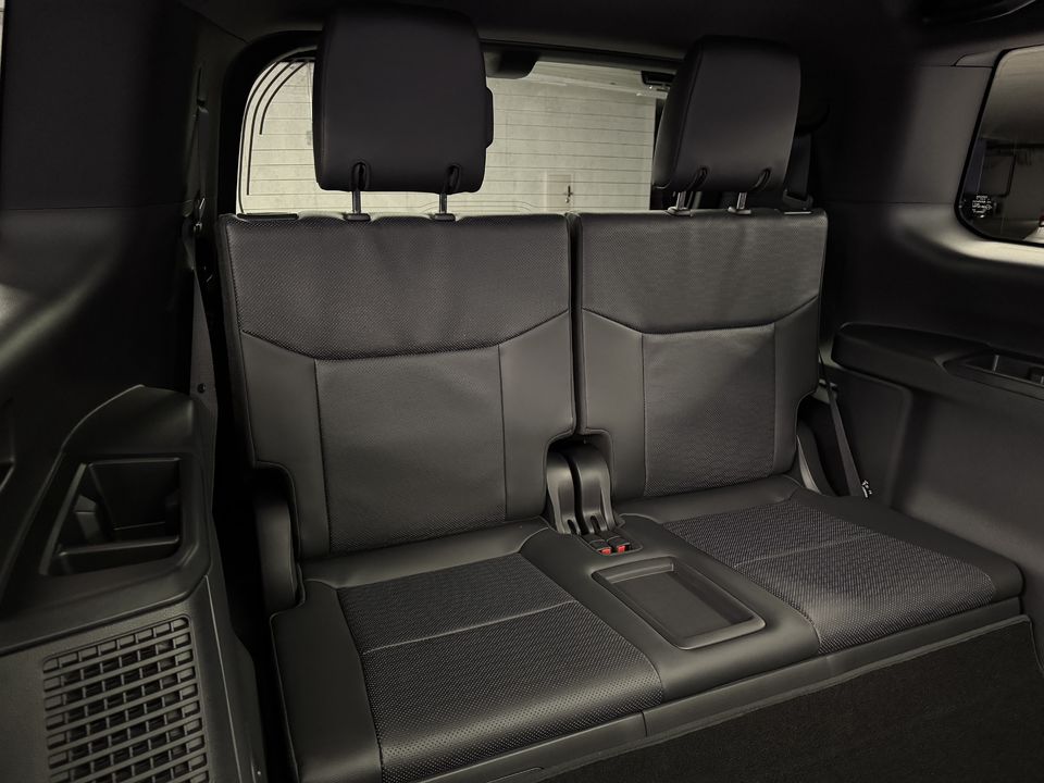 Land Cruiser 2.8 D 48V Invincible AWD