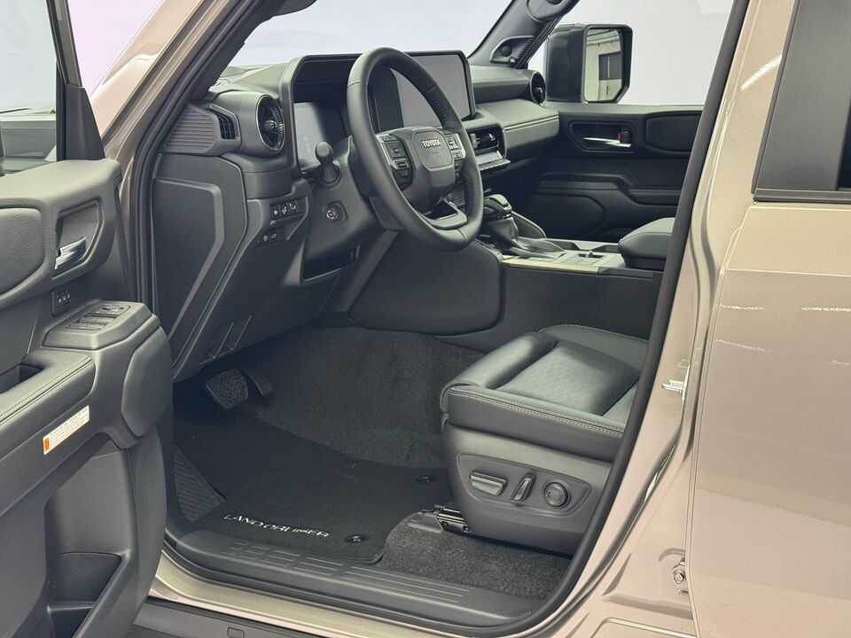 Land Cruiser 2.8 D 48V Invincible AWD