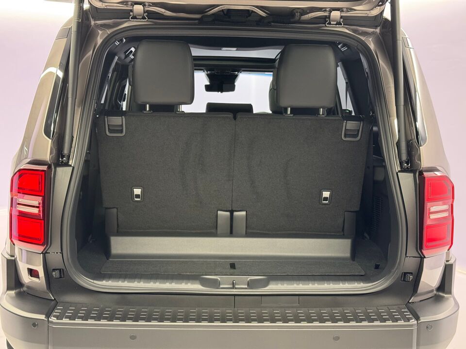 Land Cruiser 2.8 D 48V Invincible AWD