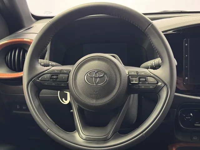 TOYOTA Aygo X 1.5 VVT-i HSD Trend