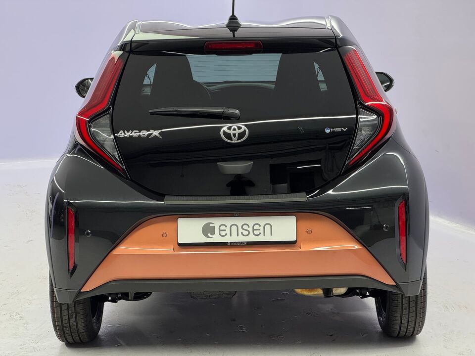 Aygo X 1.5 VVT-i HSD Trend
