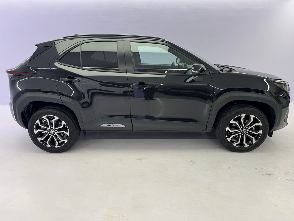 Yaris Cross 1.5 VVT-i HSD Trend AWD-i