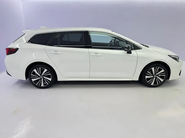 TOYOTA Corolla Touring Sports 1.8 HSD Trend