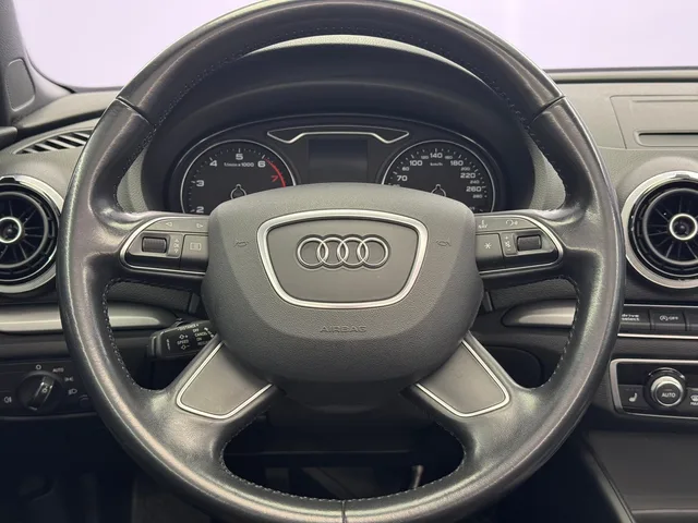 AUDI A3 Cabriolet 1.4 T FSI ultra Attraction