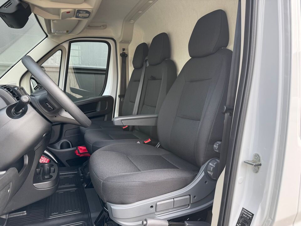 PROACE MAX Van 3.5 L3H2 2.2 D Active