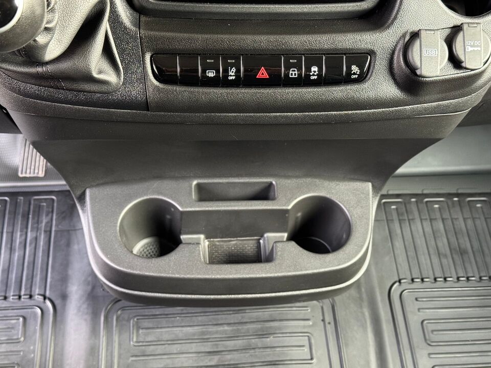 PROACE MAX Van 3.5 L3H2 2.2 D Active