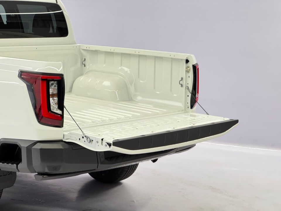 Hilux Double Cab.-Pick-up 2.8 D-4D MHEV 204 Advanced 4x4