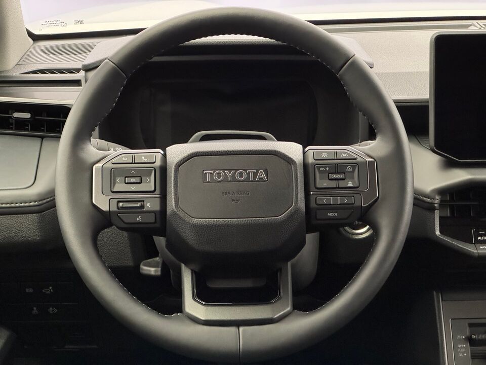 Hilux Double Cab.-Pick-up 2.8 D-4D MHEV 204 Advanced 4x4