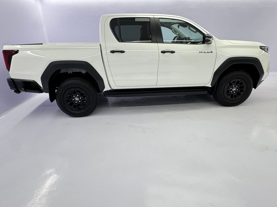 Hilux Double Cab.-Pick-up 2.8 D-4D MHEV 204 Advanced 4x4