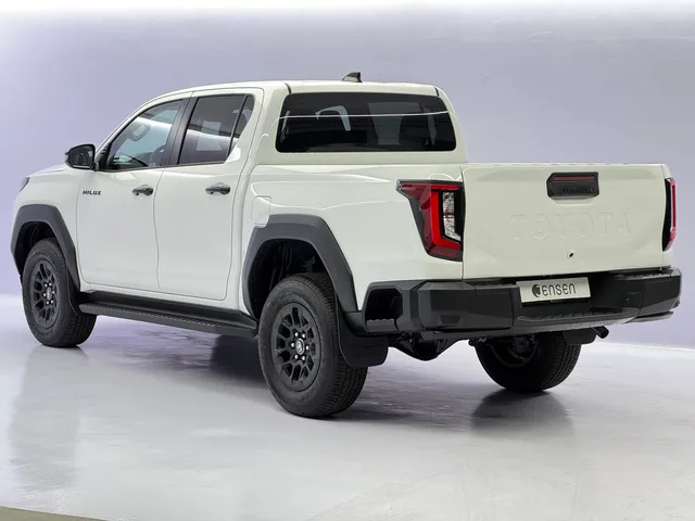 TOYOTA Hilux Double Cab.-Pick-up 2.8 D-4D MHEV 204 Advanced 4x4