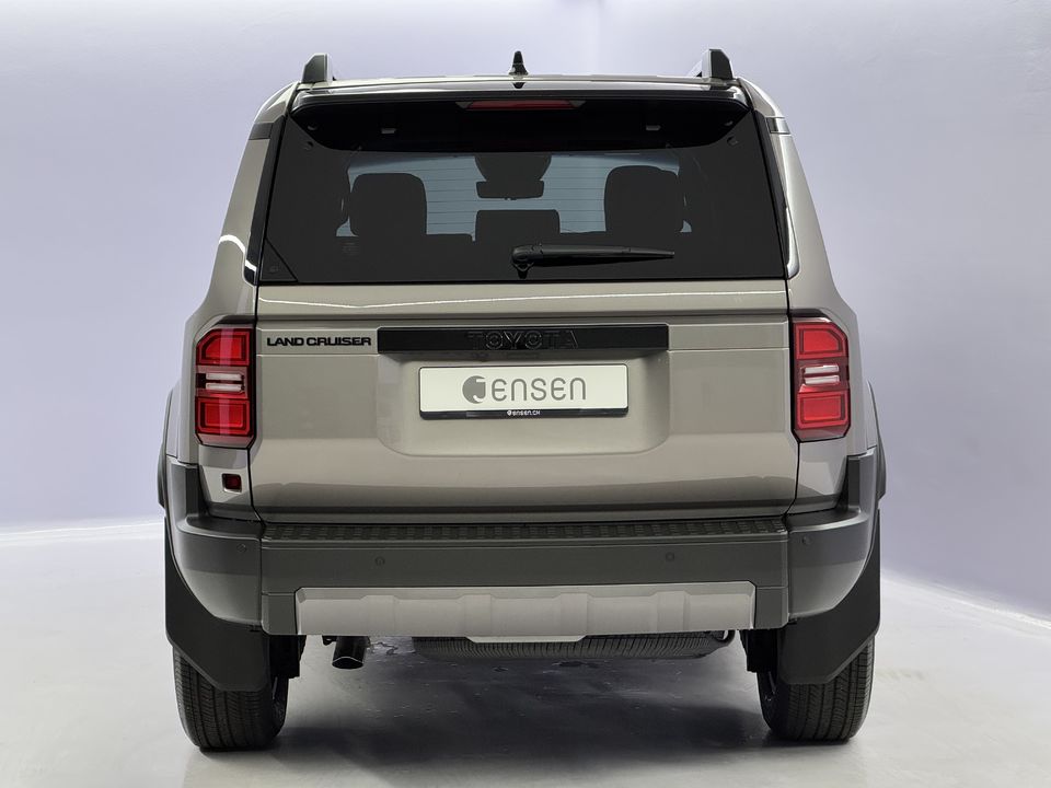 Land Cruiser 2.8 D 48V Invincible AWD