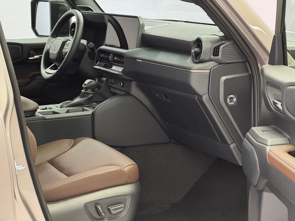 Land Cruiser 2.8 D 48V Invincible AWD