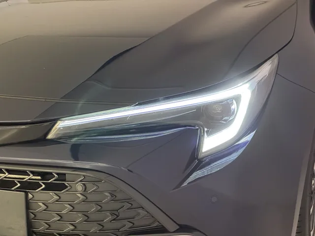 TOYOTA Corolla 2.0 HSD Trend