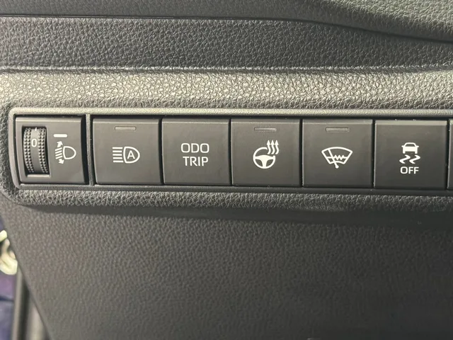 TOYOTA Corolla 2.0 HSD Trend