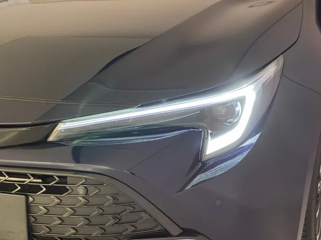 TOYOTA Corolla 2.0 HSD Trend