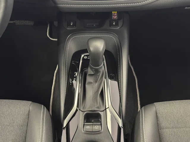 TOYOTA Corolla 2.0 HSD Trend