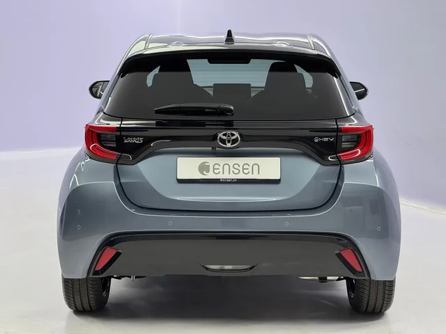 TOYOTA Yaris 1.5 VVT-i HSD Premium