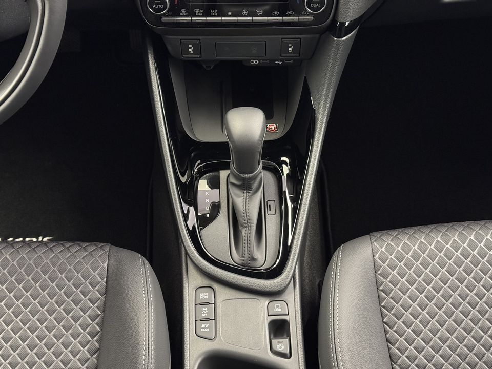 Yaris 1.5 VVT-i HSD Premium