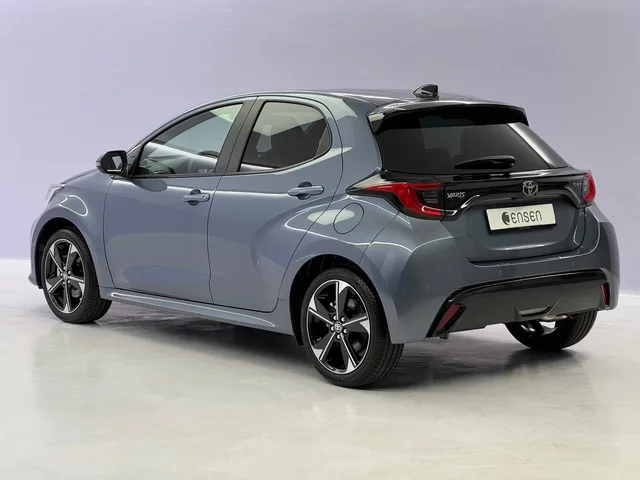 TOYOTA Yaris 1.5 VVT-i HSD Premium