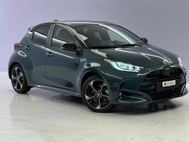 TOYOTA Yaris 1.5 VVT-i HSD Premium
