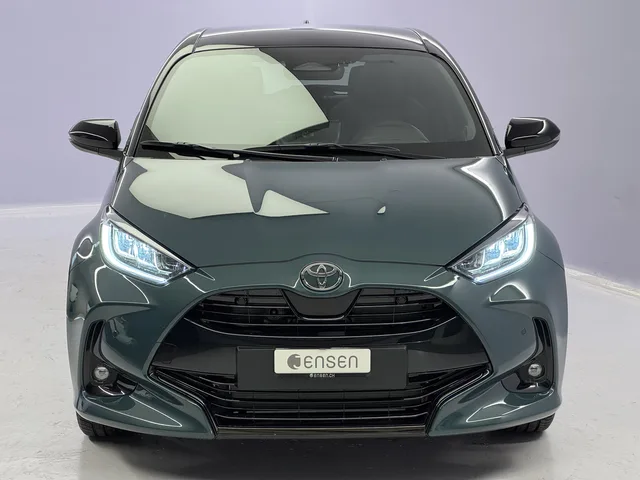 TOYOTA Yaris 1.5 VVT-i HSD Premium