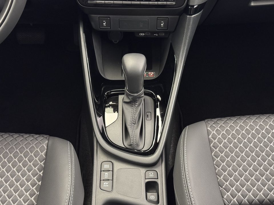Yaris 1.5 VVT-i HSD Premium