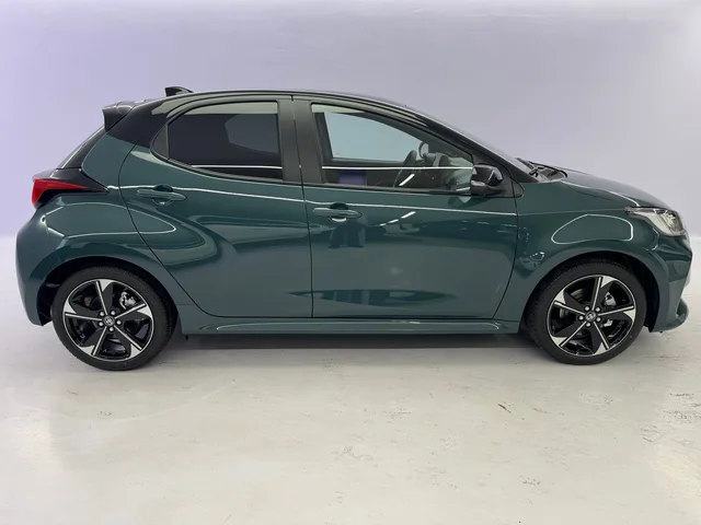TOYOTA Yaris 1.5 VVT-i HSD Premium