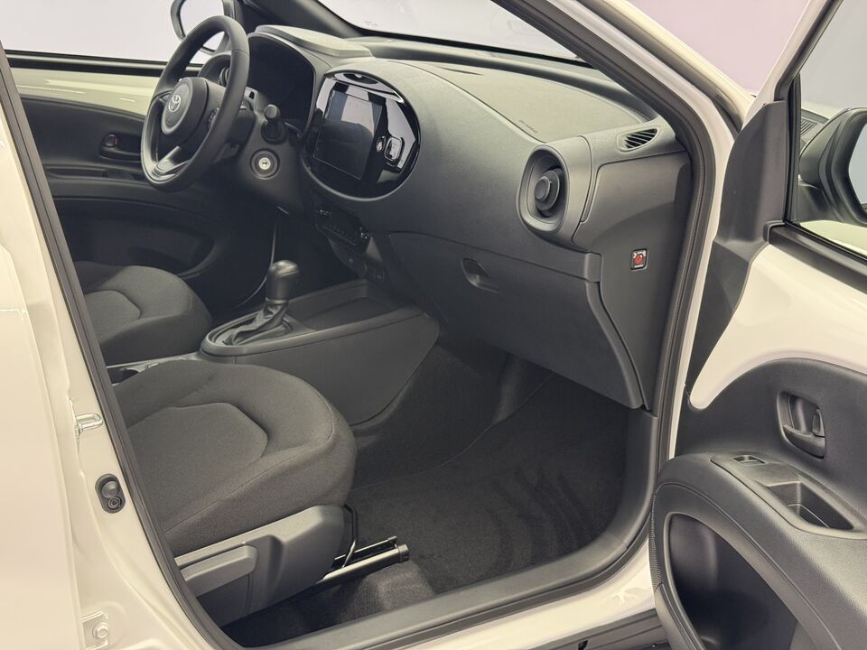 Aygo X 1.5 VVT-i HSD Comfort