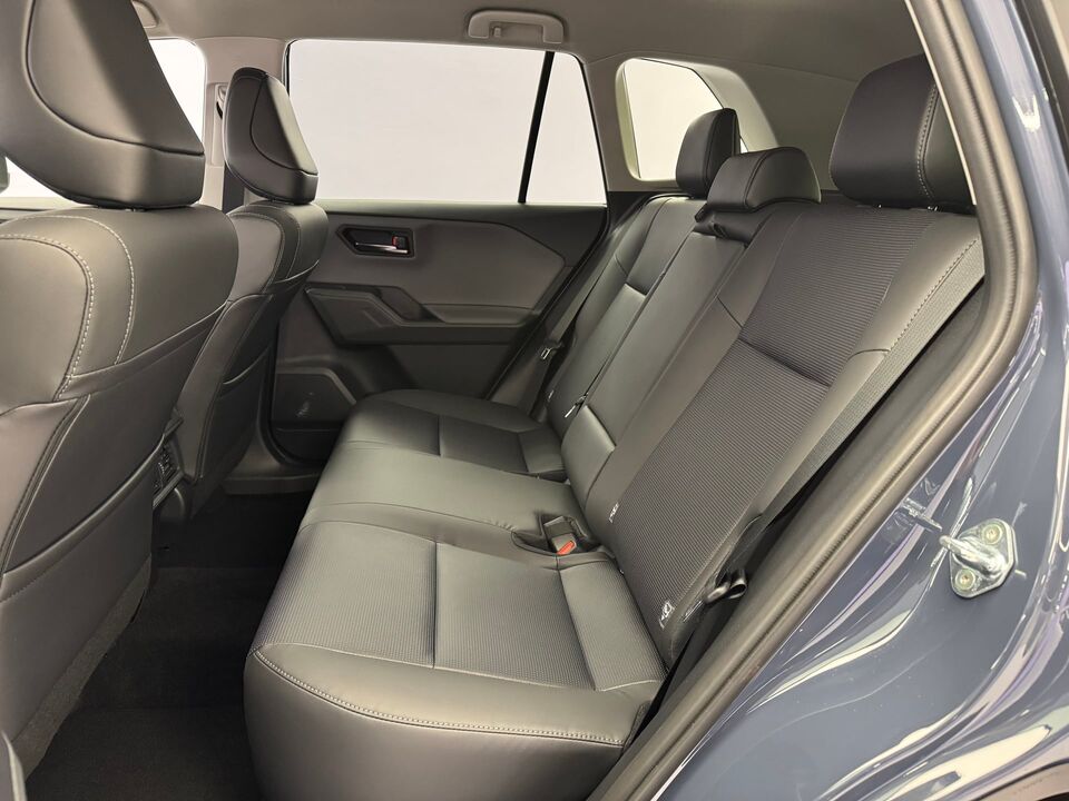 RAV4 2.5 Plug-In-Hybrid Premium AWD-i