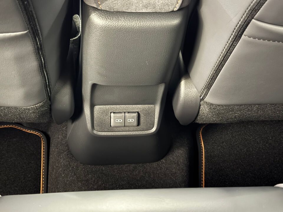 LBX 1.5 Hybrid Cool AWD