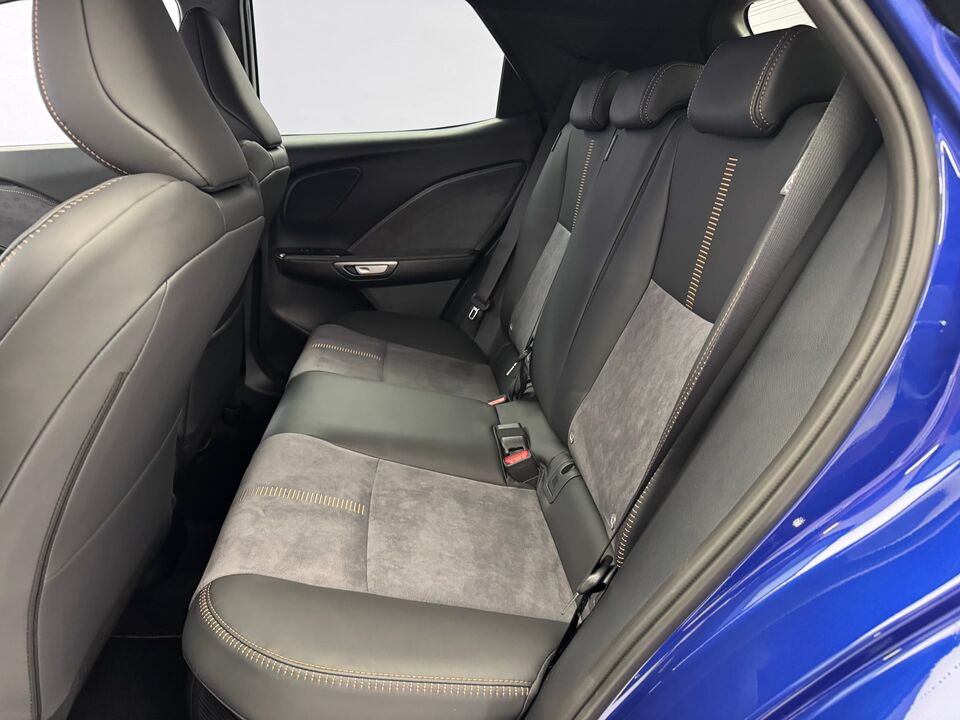 LBX 1.5 Hybrid Cool AWD
