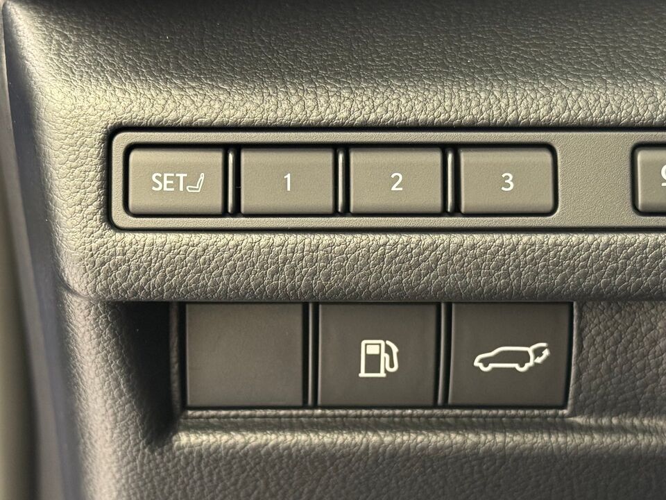 LBX 1.5 Hybrid Cool AWD