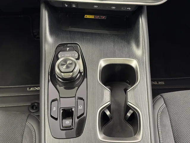 LEXUS RZ 450e Excellence AWD