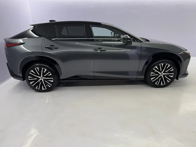 LEXUS RZ 450e Excellence AWD