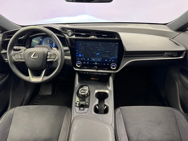 LEXUS RZ 450e Excellence AWD