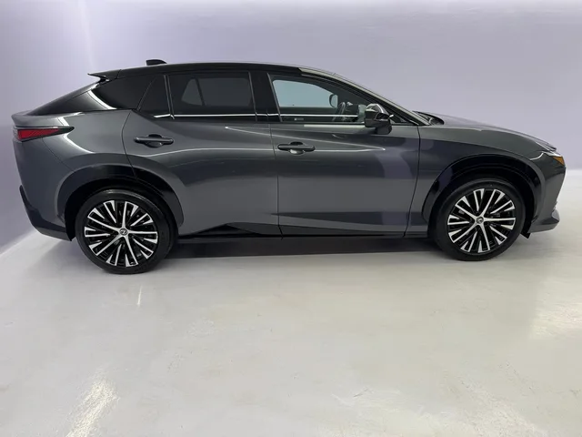 LEXUS RZ 450e Excellence AWD