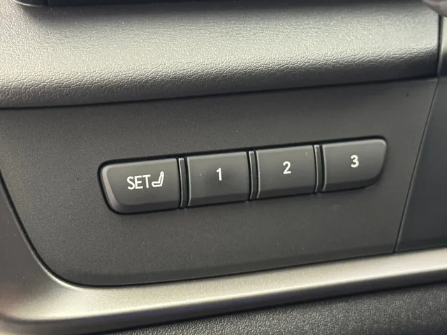 LEXUS RZ 450e Excellence AWD