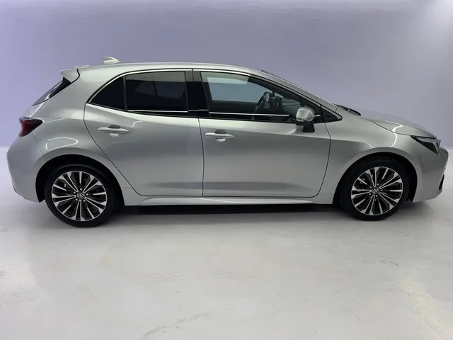 TOYOTA Corolla 1.8 HSD Trend
