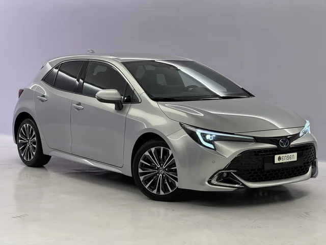 TOYOTA Corolla 1.8 HSD Trend