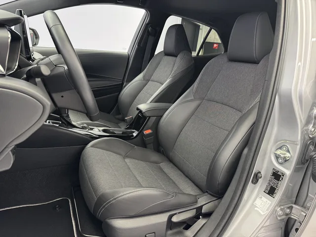 TOYOTA Corolla 1.8 HSD Trend